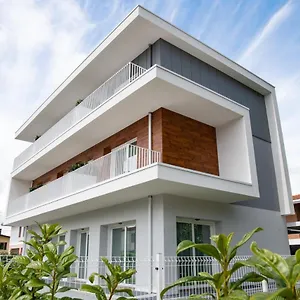 arca-guest-house.hotelslidodijesolo.com/